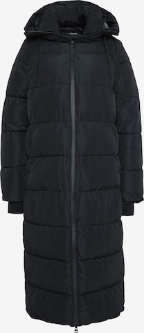 Vero Moda Tall Pitkä talvitakki 'VMELANOR LAURIE' värissä musta: etupuoli