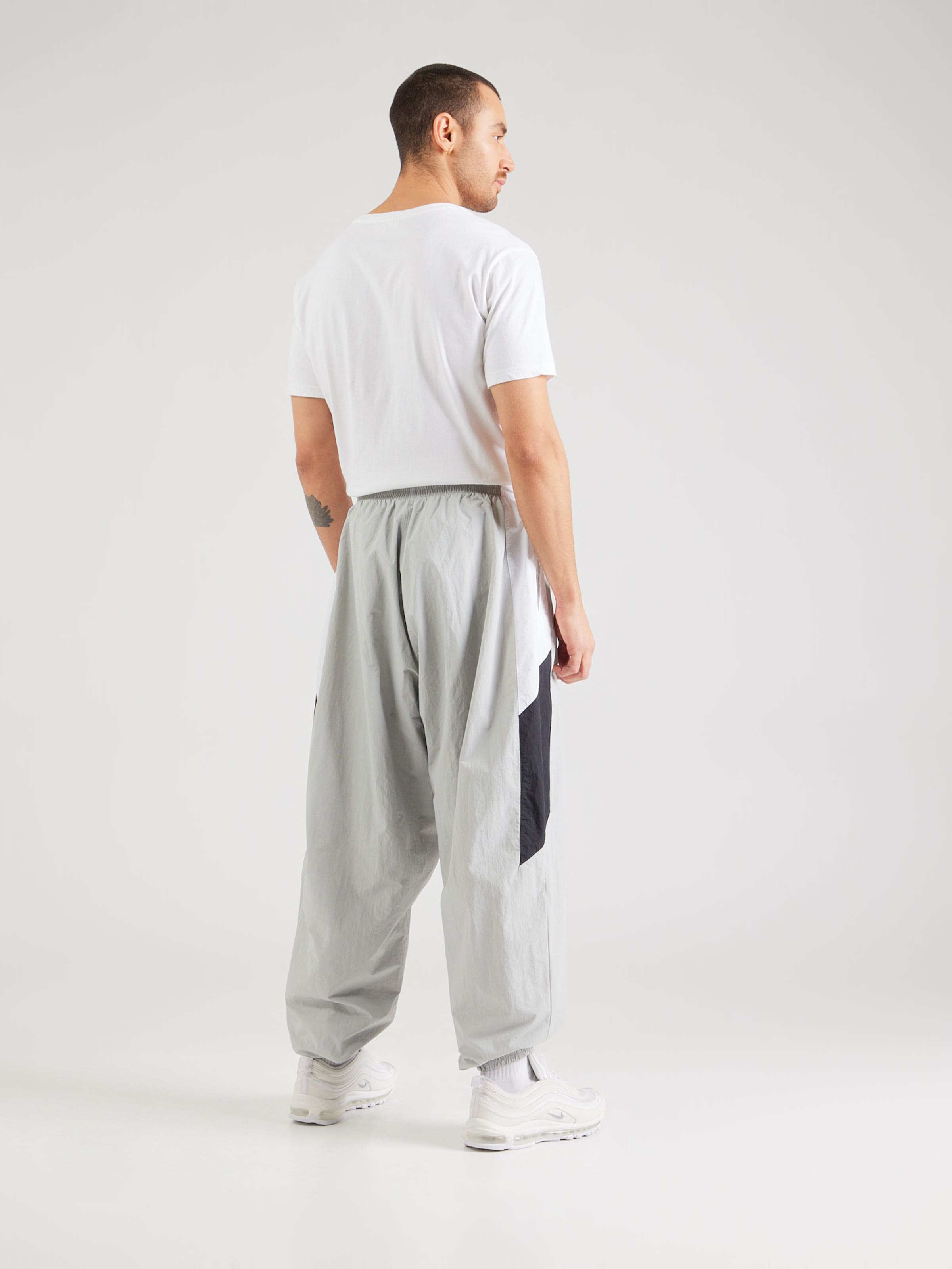 nike light grey pants