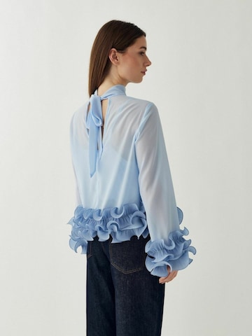 Tricou ' N-Latanietta ' de la Noella pe albastru