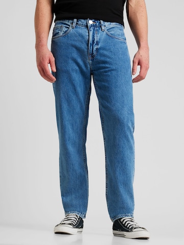 ARMEDANGELS Regular Jeans 'DYLAANO' in Blauw: voorkant