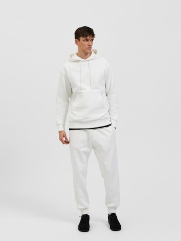 SELECTED HOMME Sweatshirt 'Jackman' in White