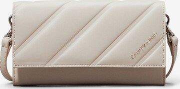 Calvin Klein Jeans Crossbody Bag in White: front