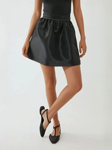 Hiccup - Saia em preto: frente