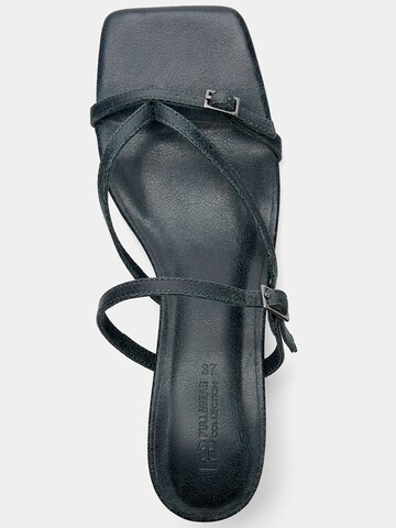 Pull&Bear T-bar sandals in Blue