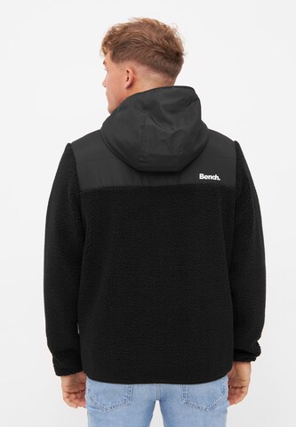 BENCH Winterparka in Schwarz