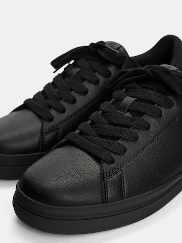 Pull&Bear Sneakers low i svart