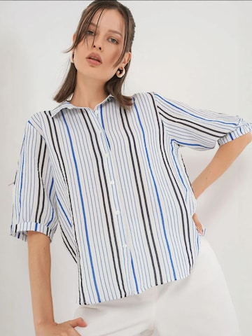 Bigdart - Blusa em azul