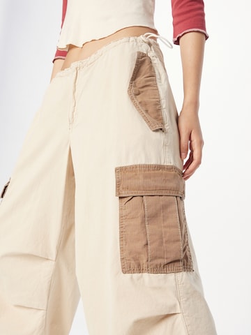 BDG Urban Outfitters Loose fit Cargo Pants in Beige