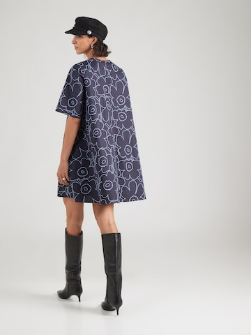 Marimekko Šaty 'KUKKIVA' - Modrá