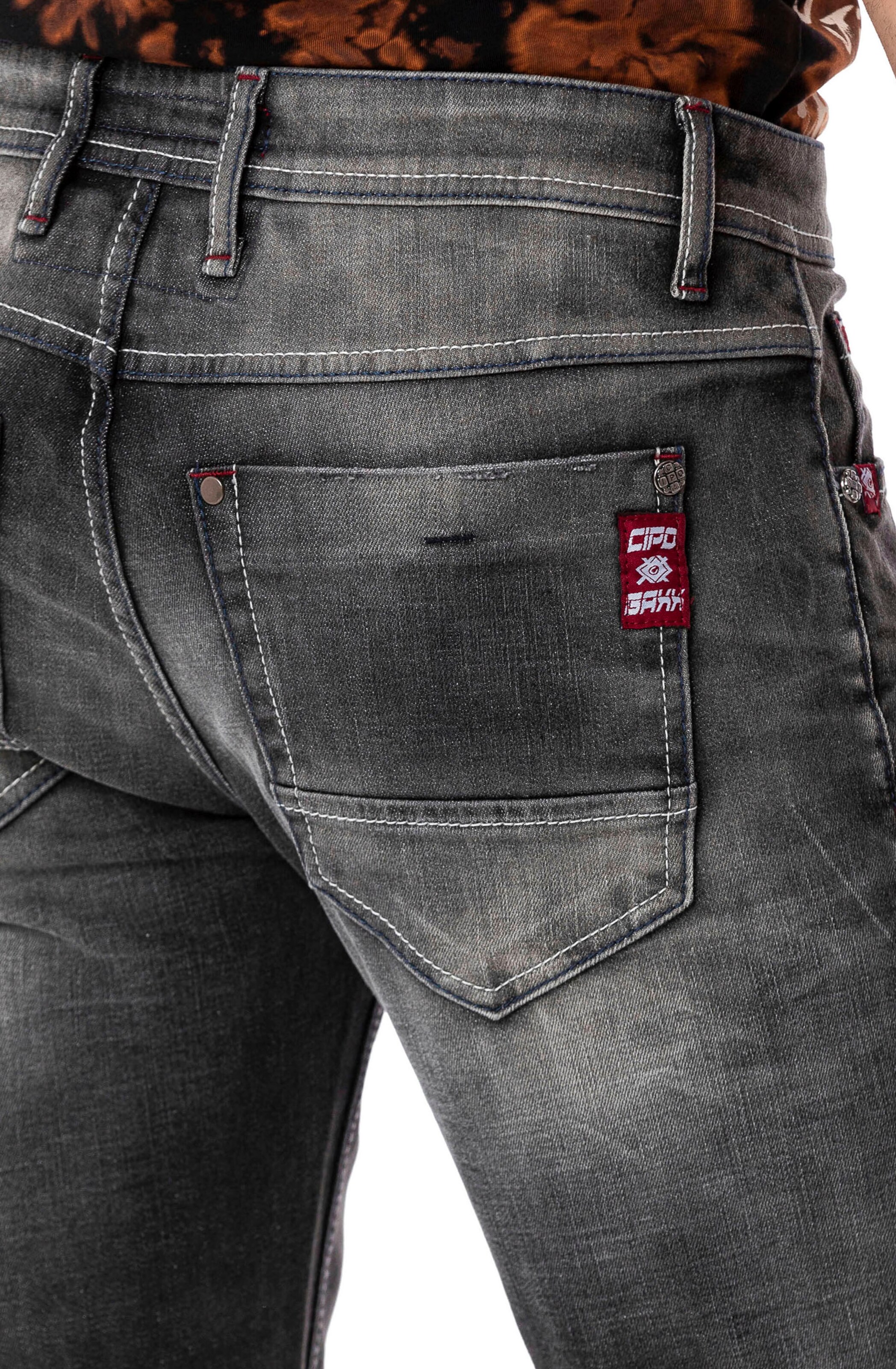 CIPO & BAXX Regular Jeans in Schwarz