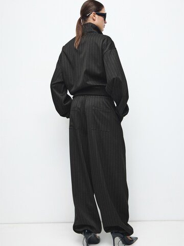 MANGO Luźne Spodnie w kolorze czarny