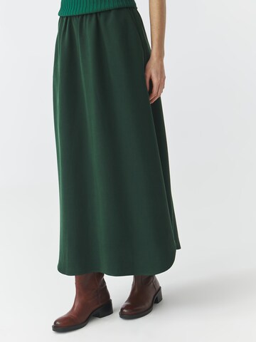 TATUUM - Falda 'KATIA' en verde: frente