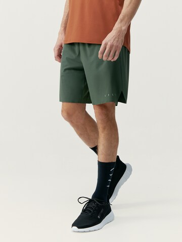 Regular Pantalon de sport ' Orinoco ' Born Living Yoga en vert : devant