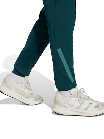 ADIDAS SPORTSWEAR Конический (Tapered) Спортивные штаны 'Z.N.E.' в Зеленый