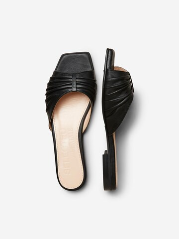 Mule 'Malle' SELECTED FEMME en noir