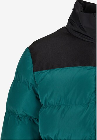 Starter Between-Season Jacket in Green