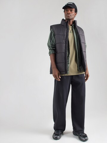 Maglietta 'Premium Essentials' di Nike Sportswear in verde