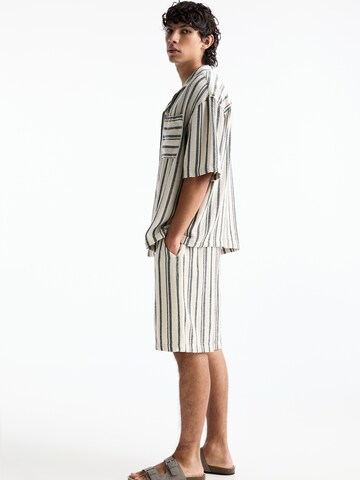 Pull&Bear Loose fit Pants in White