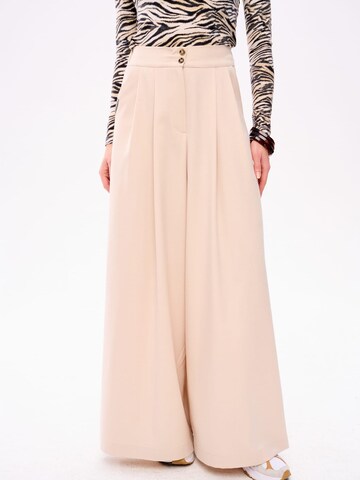Blue Shadow Wide Leg Hose‌‌ in Beige