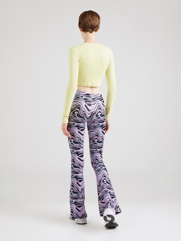 ELLESSE Flared Leggings - fekete: hátul