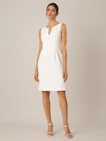 Robe fourreau APART en beige