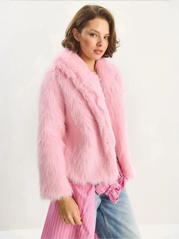 Veste mi-saison Bianco Lucci en rose