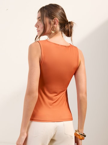 Friends Like These Top in Oranje