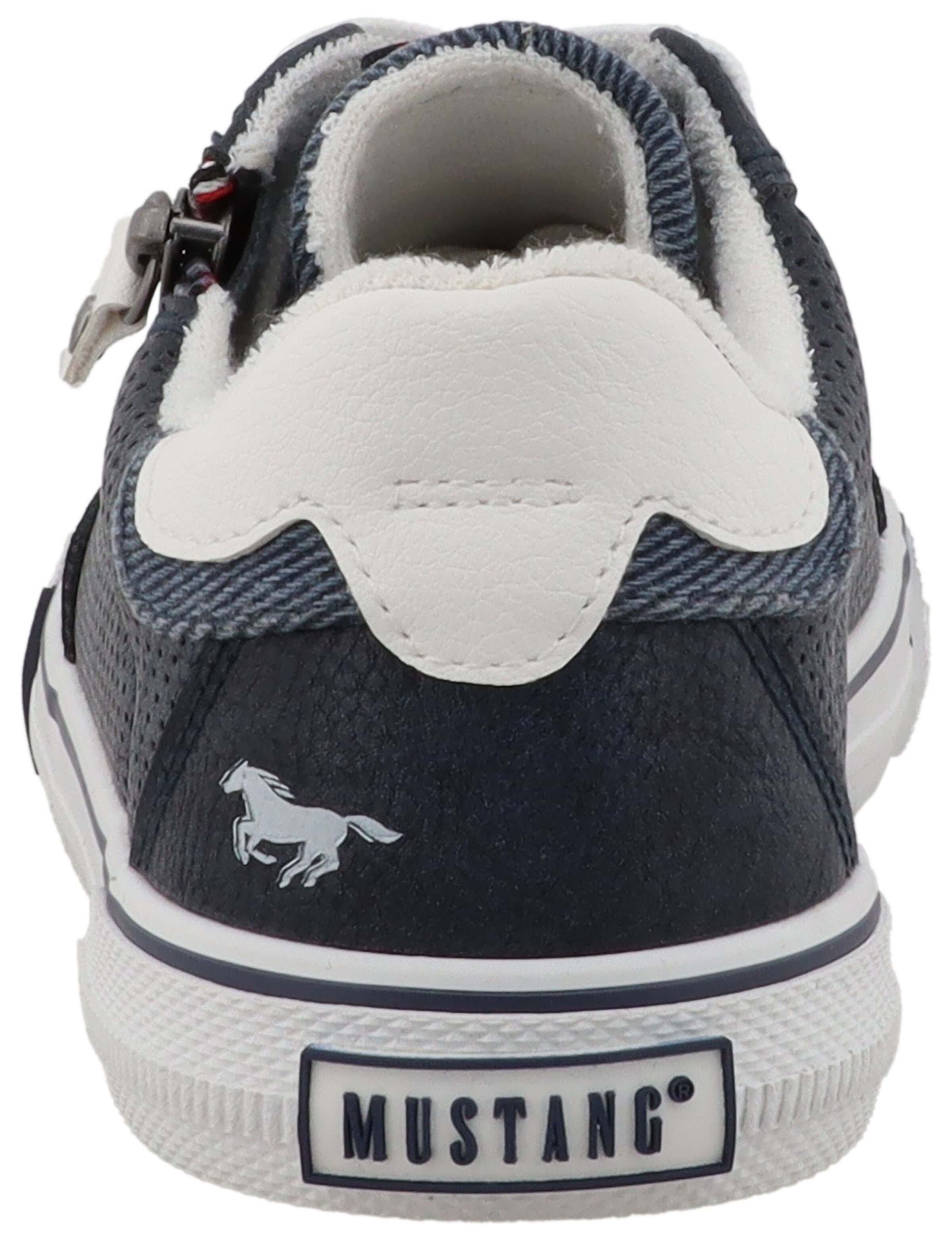 MUSTANG Sneakers in Blue