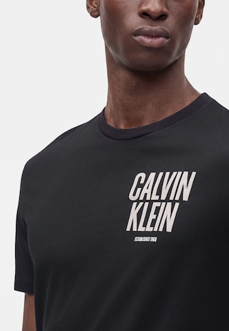 Maglietta di Calvin Klein Jeans in nero