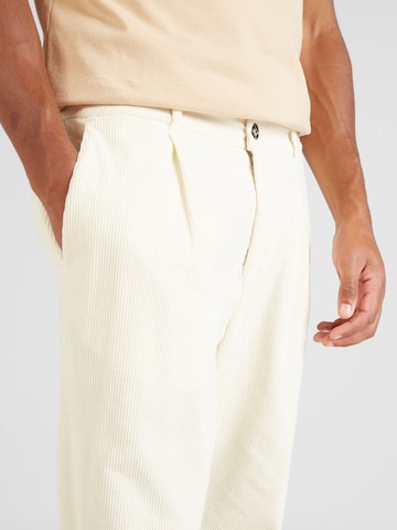 JOOP! Normální Kalhoty se sklady v pase 'Lester' – bílá