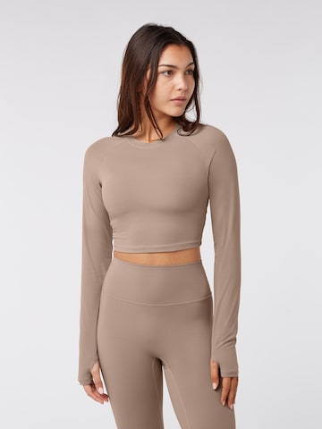 YO-GAYA Sporttop in Beige: voorkant