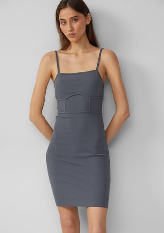 Robe QS en gris : devant