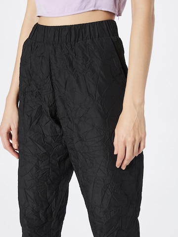 Regular Pantaloni 'Epic' de la Oval Square pe negru