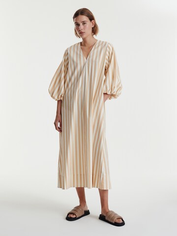 Robe 'Caya' EDITED en beige