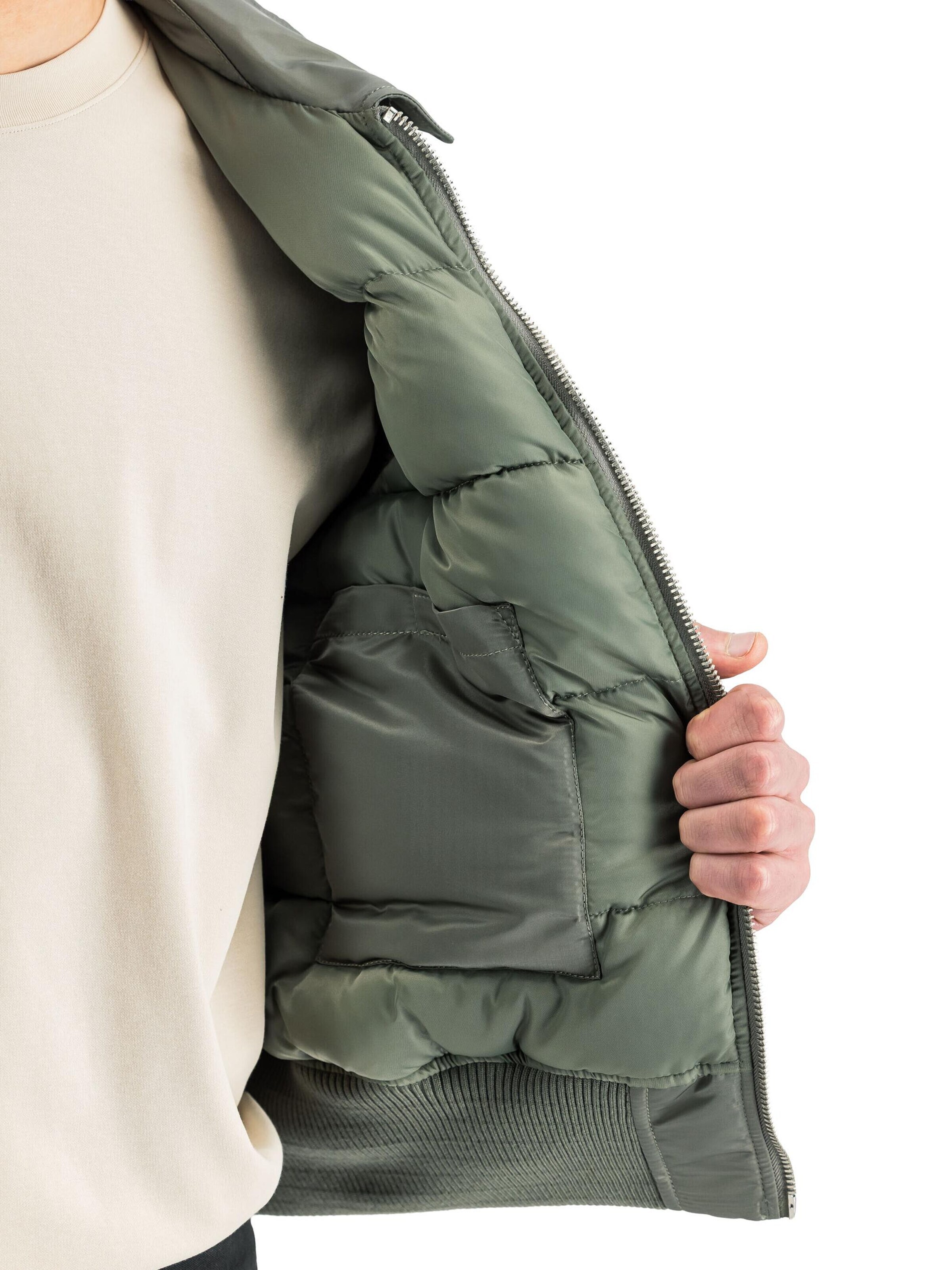 ALPHA INDUSTRIES Weste 'CWU-45/P' in Grün