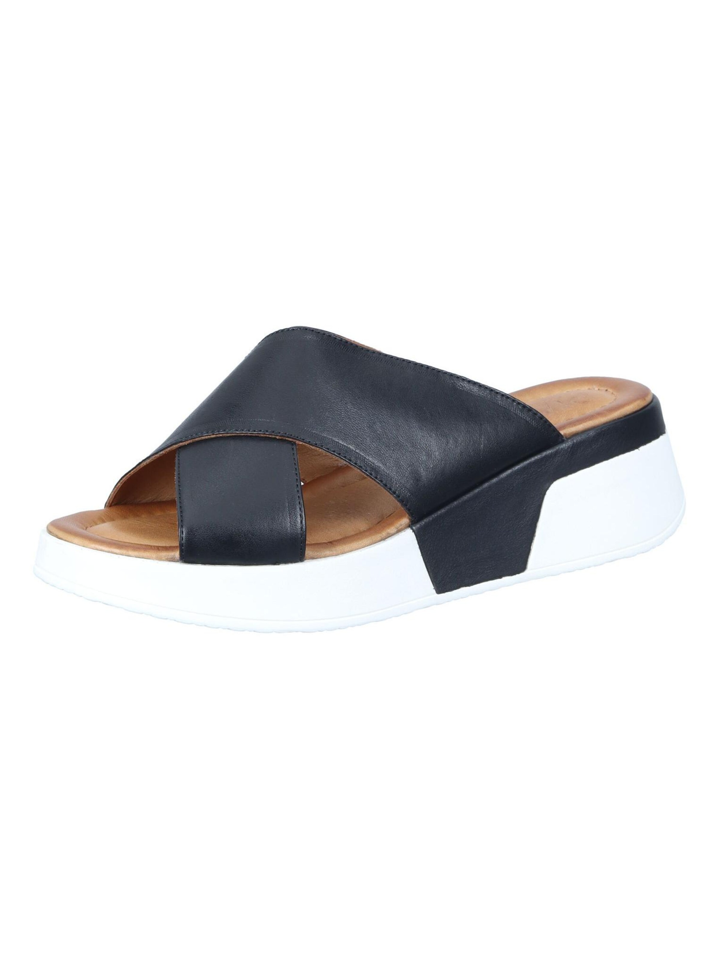 PIAZZA Mules 'Pantoletten' in Black: front