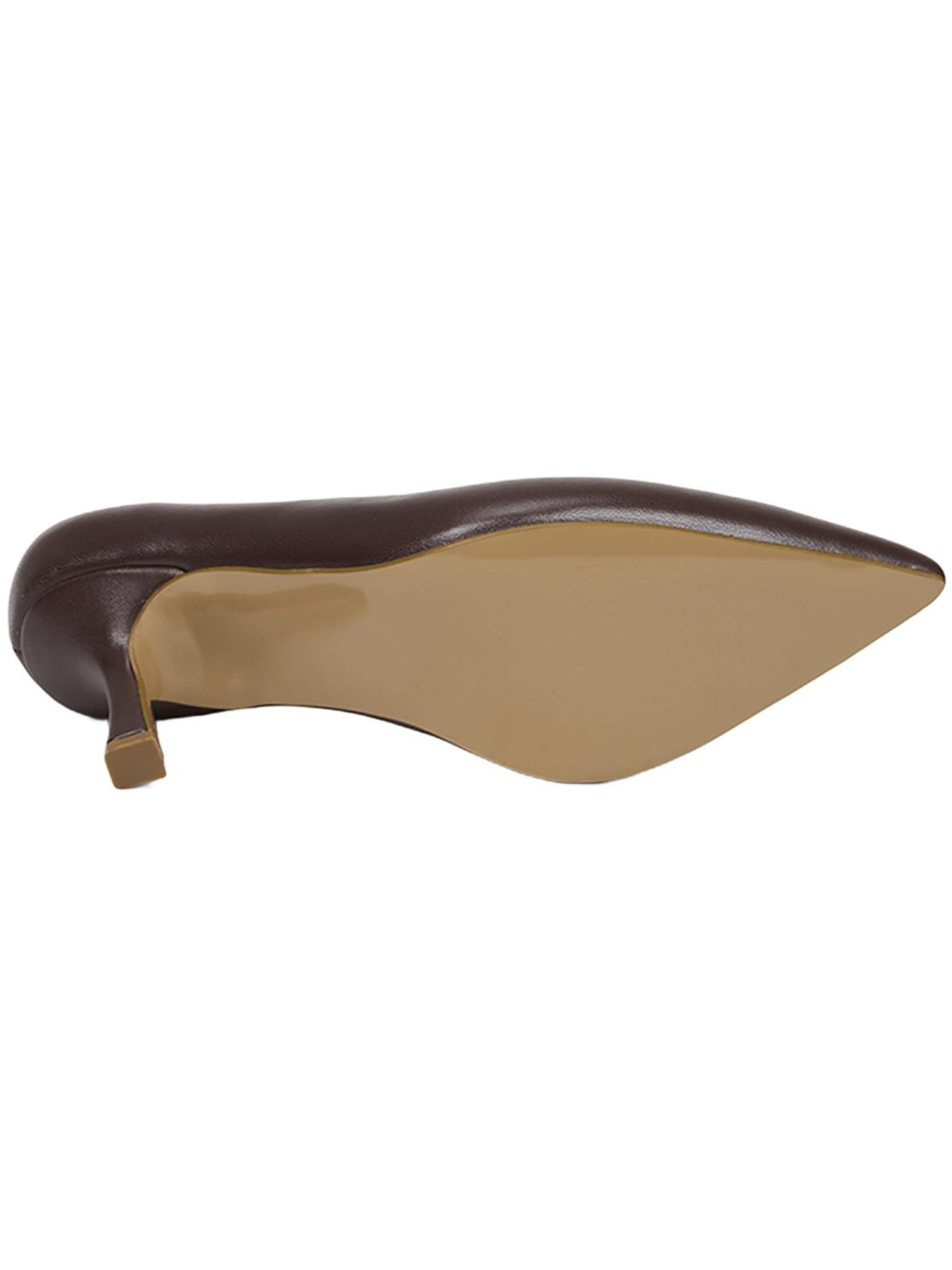 Desa Pumps in Bruin