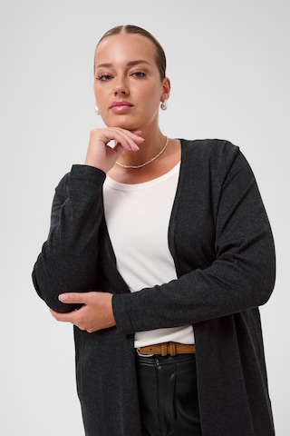 Cardigan KAFFE CURVE en gris
