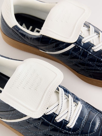 Next Platform trainers in Blue