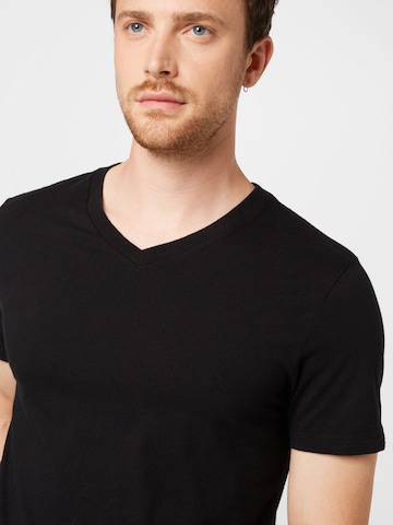 GAP Regularny krój Koszulka w kolorze czarny