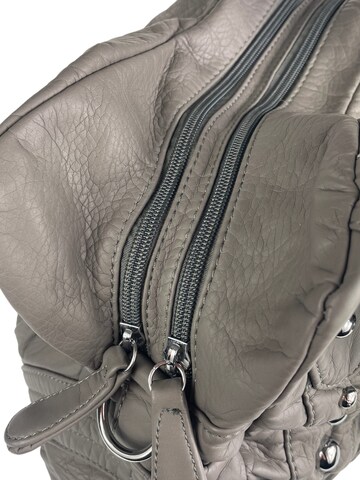 Kumixi Handtasche in Grau