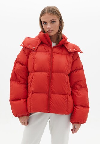 Veste d’hiver OXXO en rouge : devant