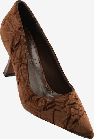 Limoya Pumps 'Marcella' in Brown: front