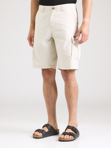 Petrol Industries Regular Cargo Pants in White: front