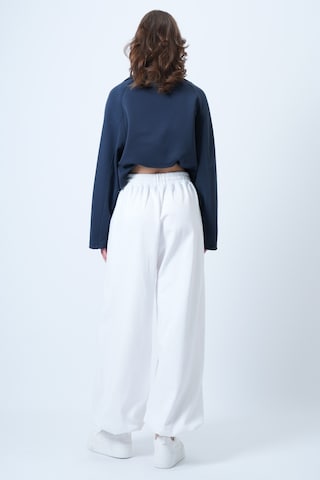 Tapered Pantaloni de la Trend Alaçatı Stili pe alb
