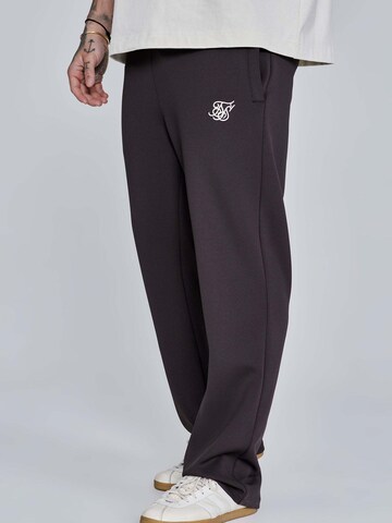 SikSilk Loosefit Sporthose 'Essentials Poly Track Pants' in Braun