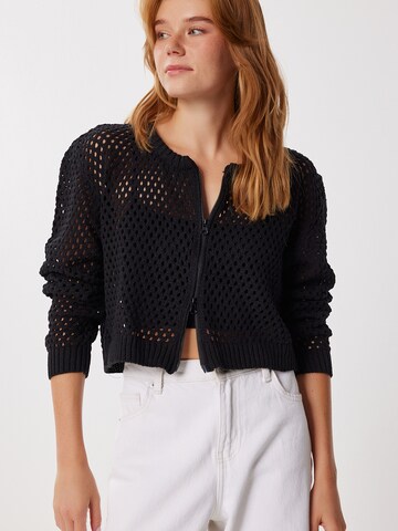 Happiness İstanbul Kofta i svart: framsida