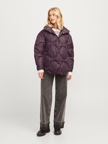 Veste mi-saison 'JXStella' JJXX en rouge