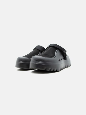 UGG Cokle 'PeakMod' | črna barva