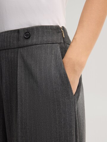 JOOP! Regular Trousers in Grey